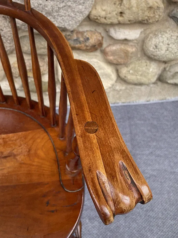 L&JG Stickley Windsor Bow Back Armchair – Marked Fayetteville Syracuse