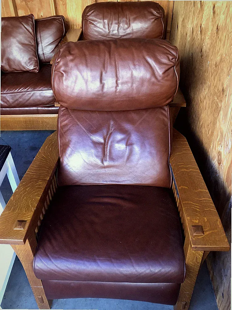 Pair of Stickley Mission Recliners – Solid Oak, Handcrafted Arts & Crafts Style