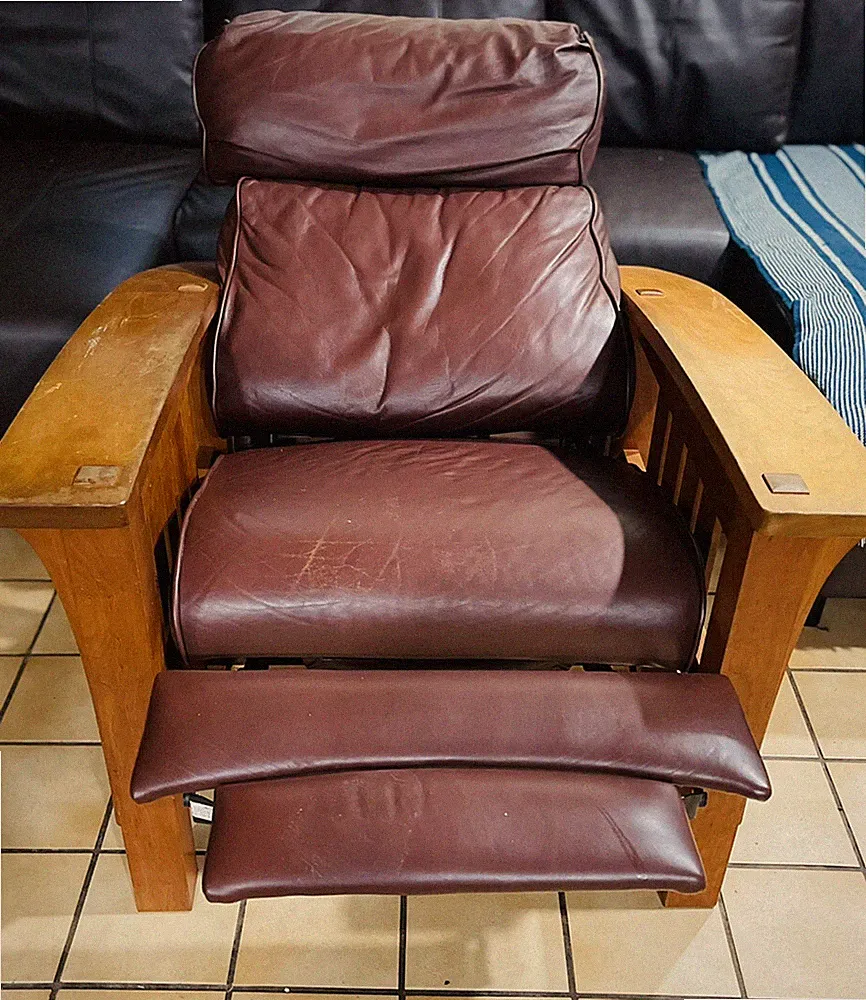 Stickley Mission Bow Arm Morris Recliner Chair Cherry Wood & Leather Craftsman
